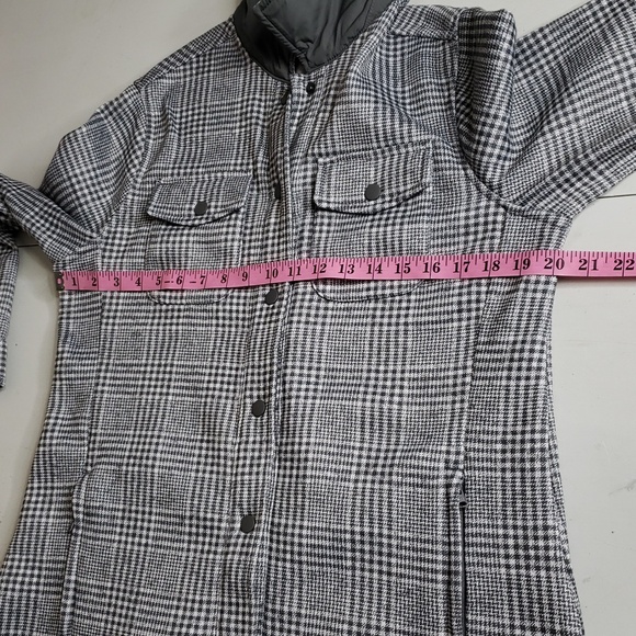 Lands' End Womens Plaid Button Up Longline Shacket Size M Layers Outdoor Gray - Picture 10 of 16